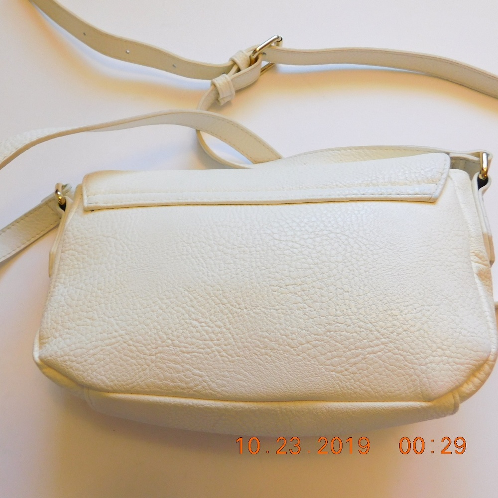 Poverty Flats Vegan Crossbody Bag - Picture 5 of 8